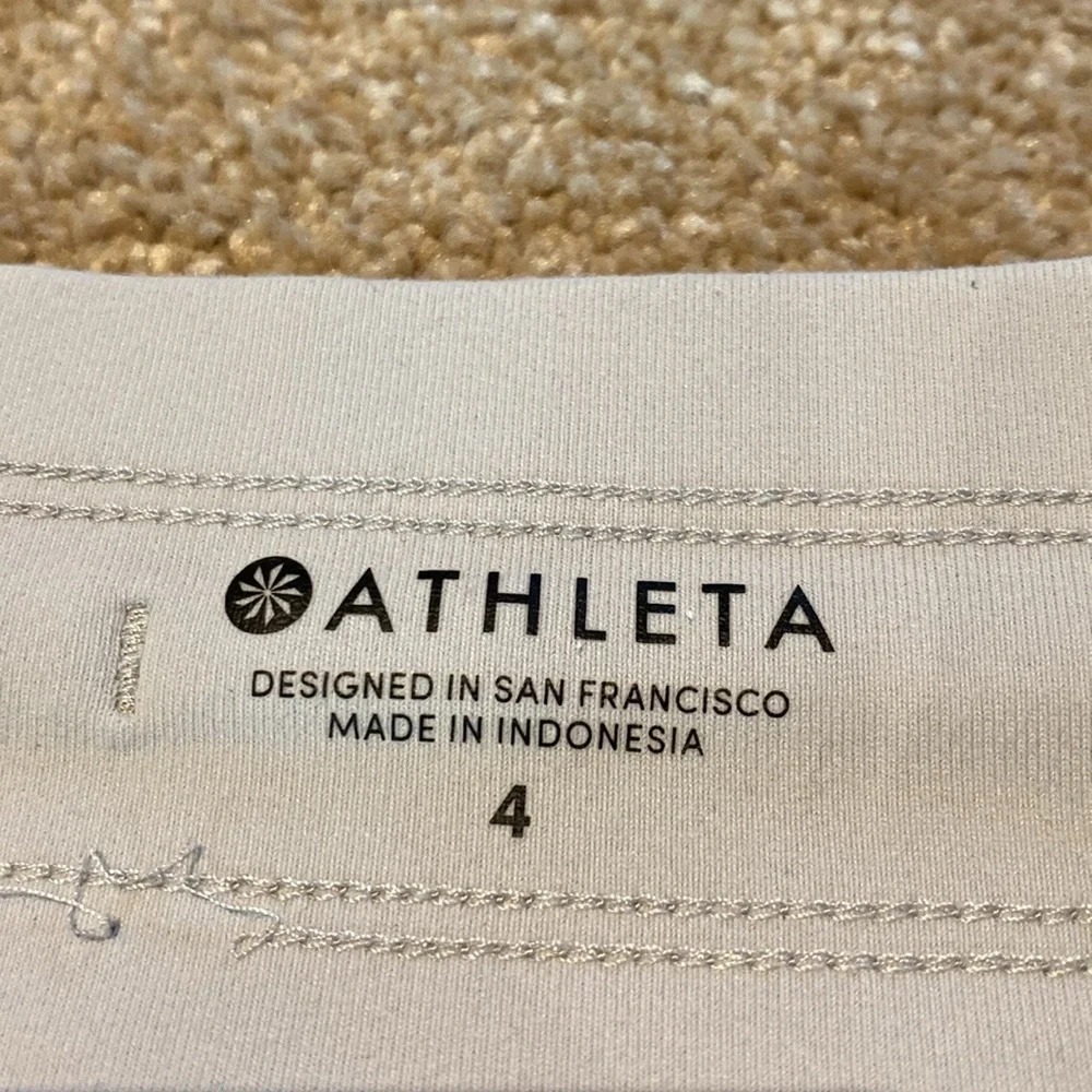 Athleta Trekkie North Galactic Skirt Skort Gray Silver Size 4